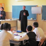 02_9